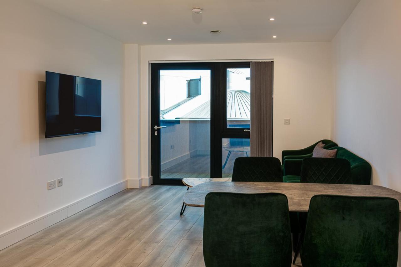 Apartament Charles Hope London Brentford Zewnętrze zdjęcie