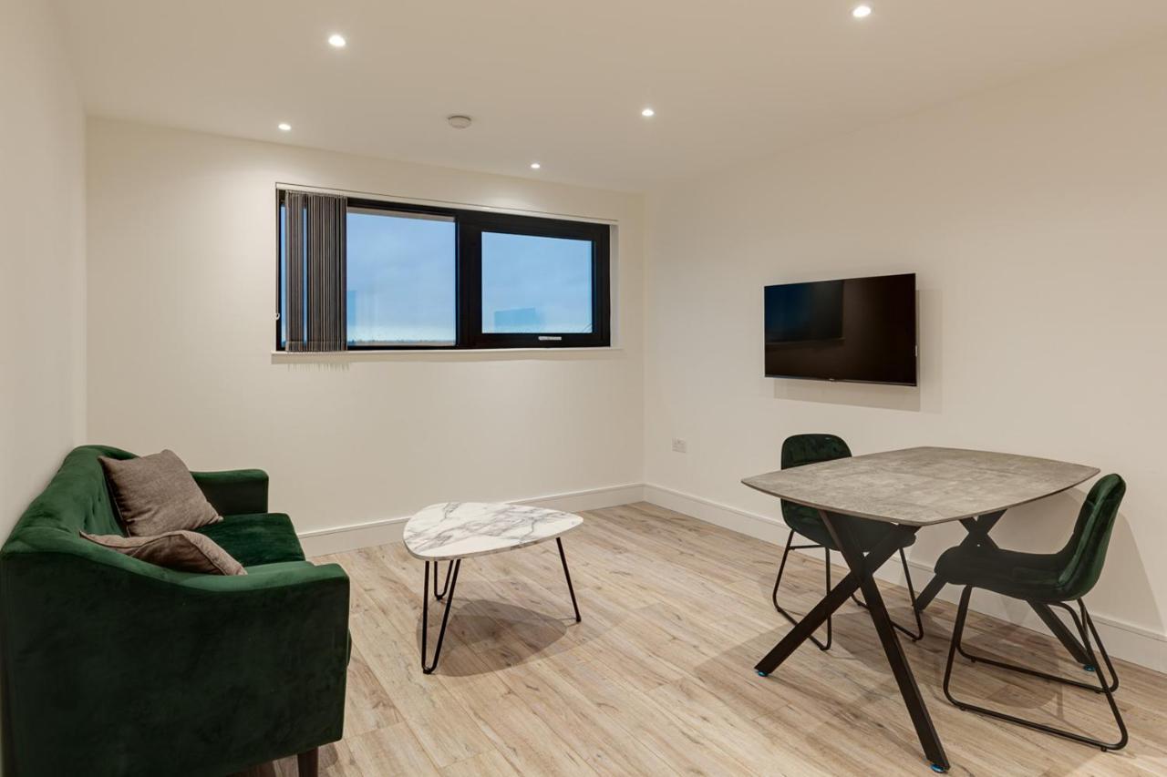 Apartament Charles Hope London Brentford Zewnętrze zdjęcie