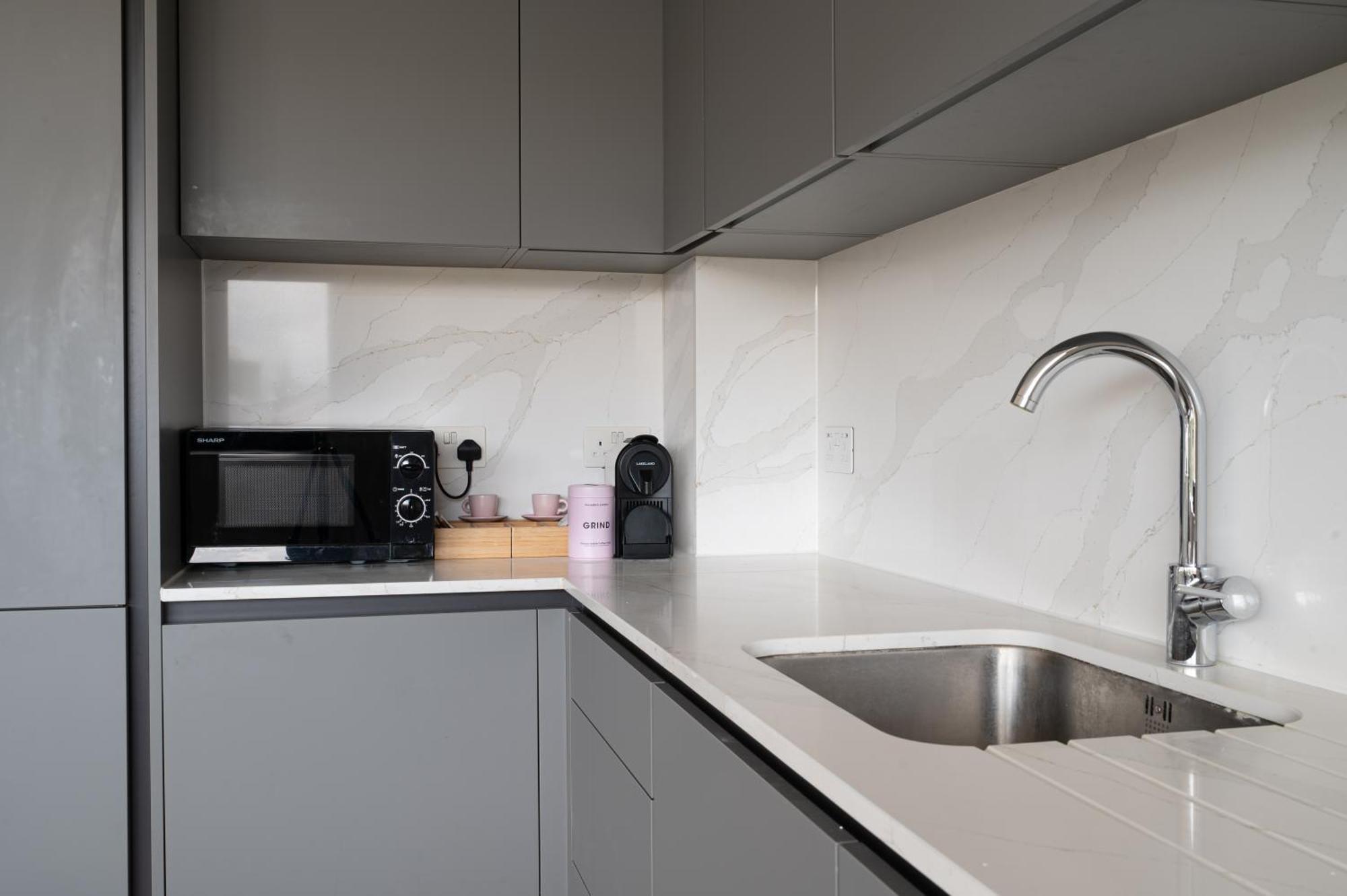 Apartament Charles Hope London Brentford Zewnętrze zdjęcie