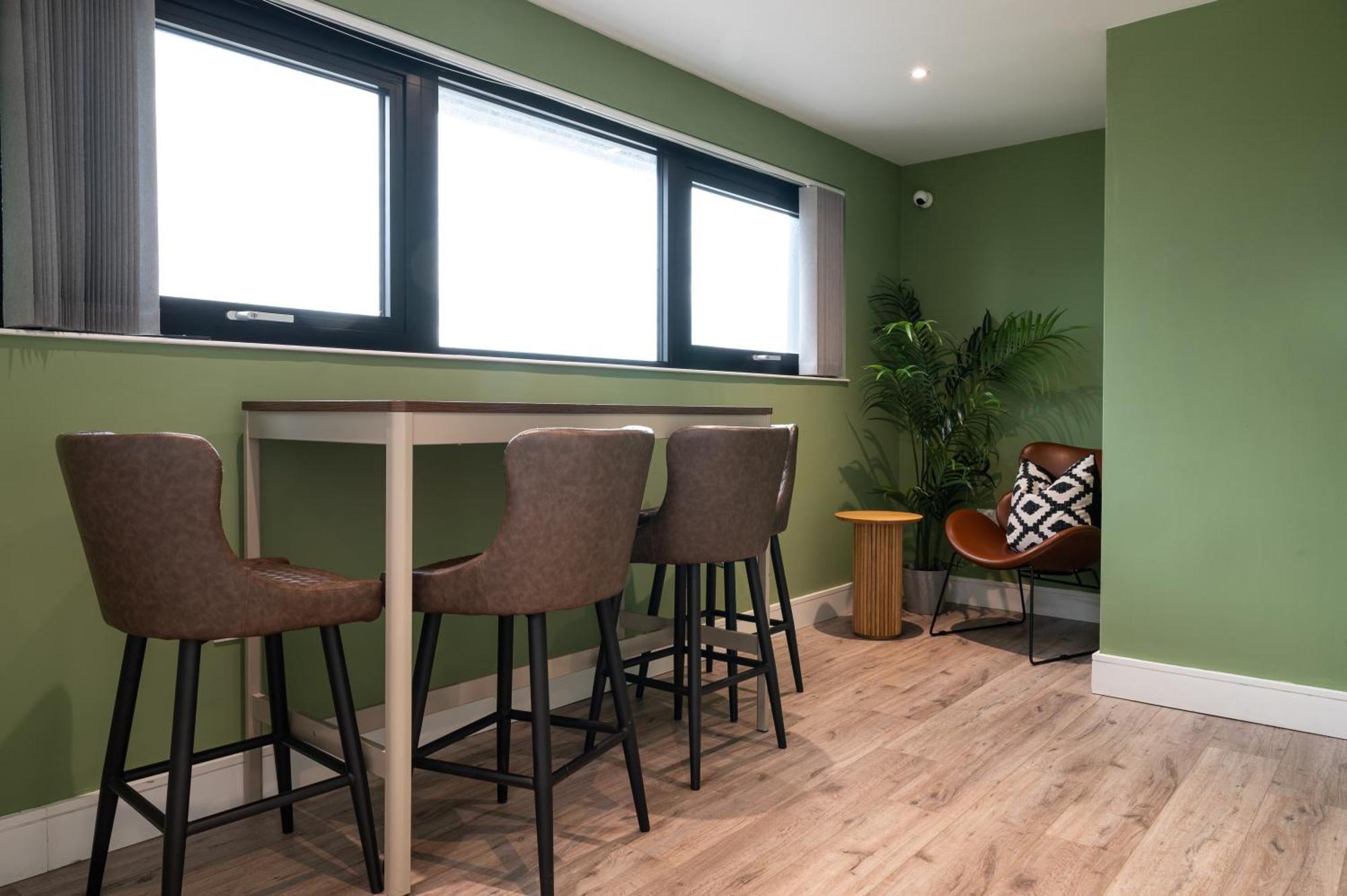 Apartament Charles Hope London Brentford Zewnętrze zdjęcie