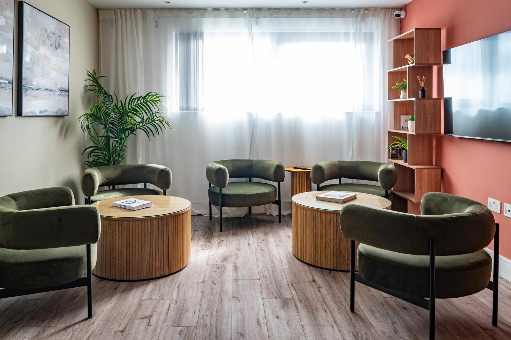 Apartament Charles Hope London Brentford Zewnętrze zdjęcie