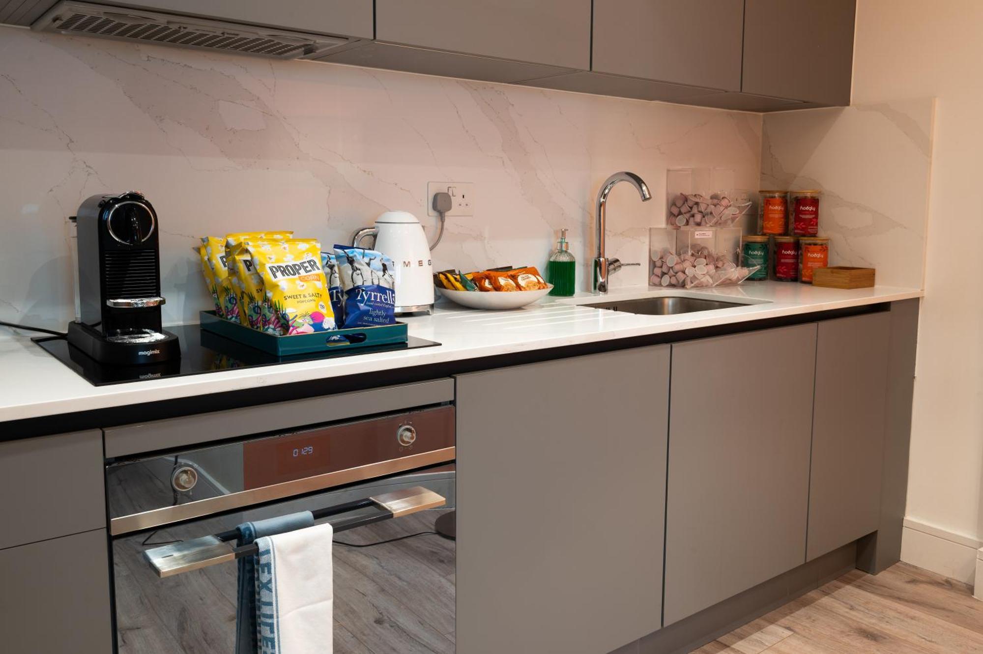 Apartament Charles Hope London Brentford Zewnętrze zdjęcie
